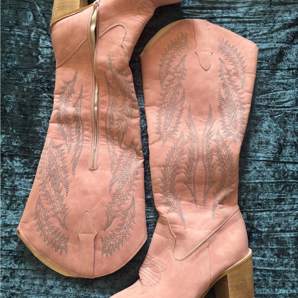 Women's Pink Western Boots